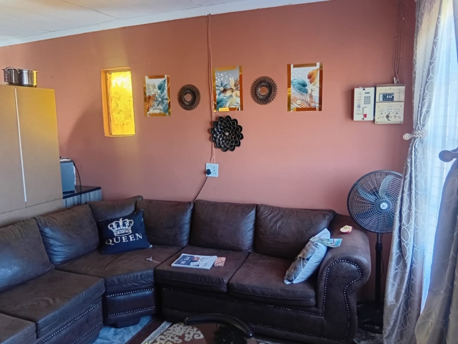 2 Bedroom Property for Sale in Phuthaditjhaba Free State